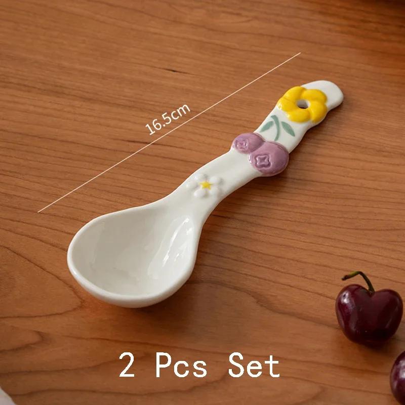 

Легкая роскошная рельефная керамическая тарелка Милая десертная салатная тарелка Вкусные блюда Обеденные тарелки Изысканная столовая посуда Миски для риса