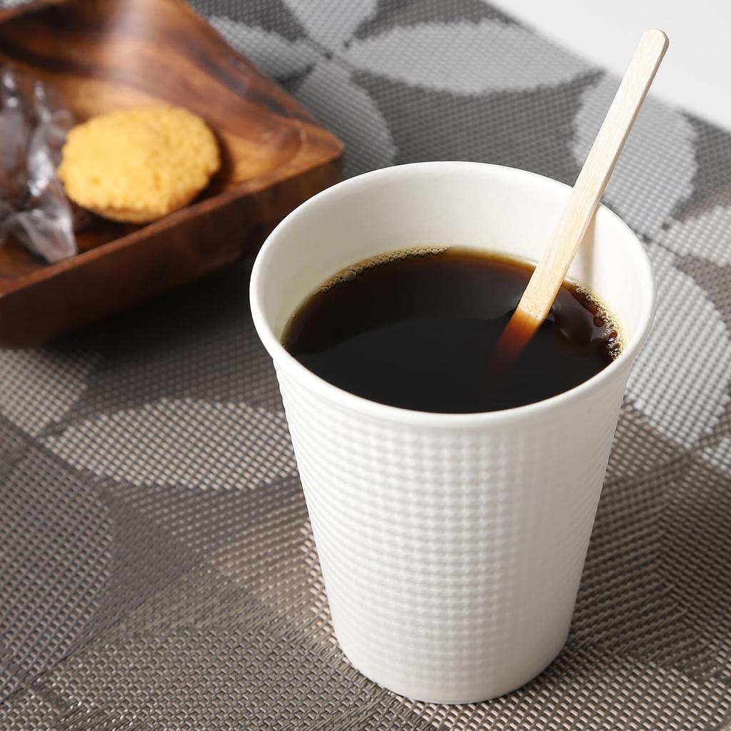 Made in Japan by Tokan Kogyo, Insulated Embossed Paper Cups, 260ml, with Lift-Up Lids, SMP-260E, Pack of 50 (Black, with Lift-Up Lids)