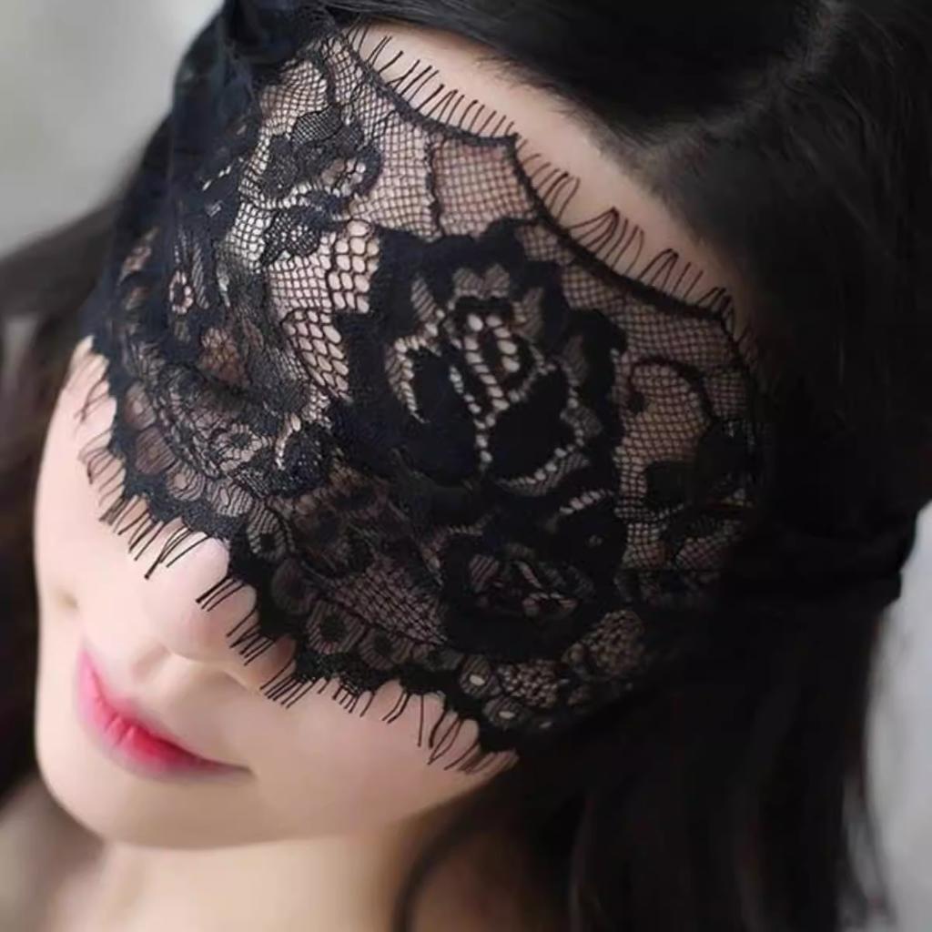 Explosive sexy lingerie lace mask hollow eye mask strap black and white accessories veil