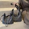 Bag Women's Large-capacity New Casual Messenger Bag Chain Commuter Bag