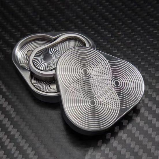 Triangle Fidget Slider Stress Anxiety Relief Portable Kids Teens Adults Magnetic Metal Fingertip Slider Pocket EDC Slider Sensory Toy