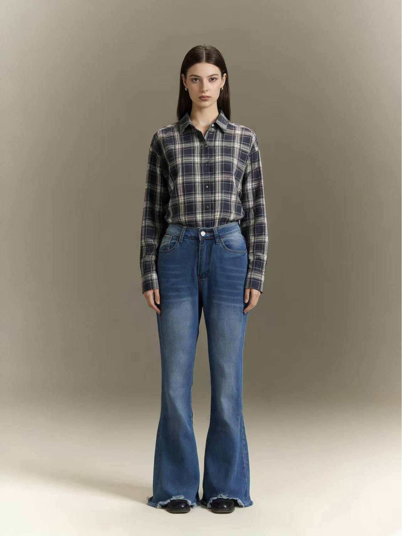 

Women s European & American Micro-Flare Wide-Leg Denim Pants with Ripped Frayed Hem M синій