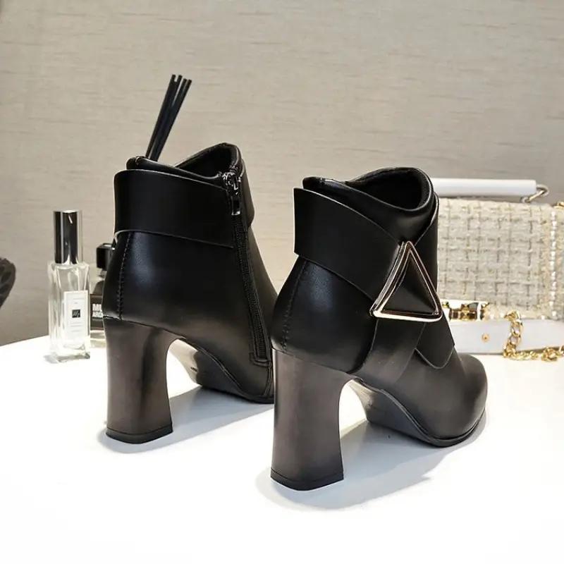 Chelsea Boots Monochrome Womens Pointed Toe Thickened Heel Boots With Zipper Closure