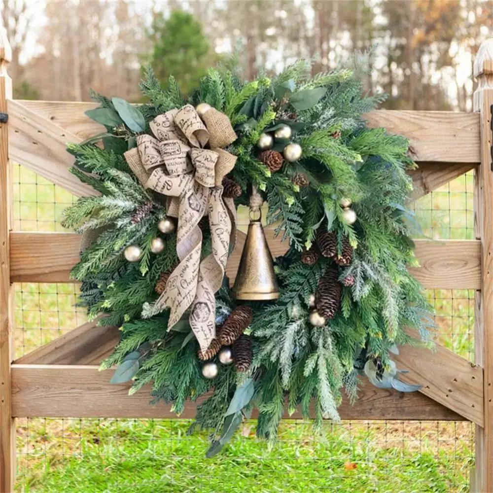 Weihnachtskranz mit Weihnachtskiefernzapfen Kiefernadel Frohe Weihnachten Girlanden Dekorationen Ornamente Noel Neujahr 2024 Navidad