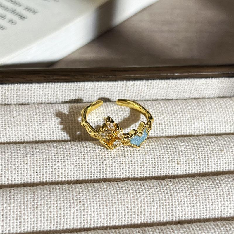 

Ins Cold Wind French Romantic Flower Fishtail Temperament Open Ring Women s White Retro Light Luxury Fashion Ring 2026 Resizable