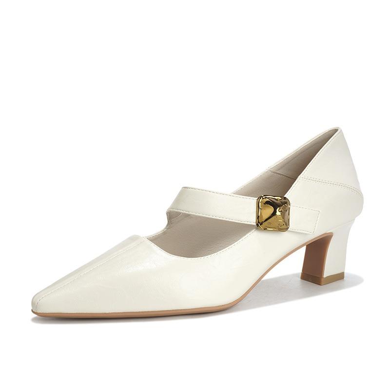 Nischen-Design schräger Schriftzug mit quadratischem Absatz Temperament High Heels Damen dicke Absätze Einzelne Schuhe können im Frühling und Herbst getragen werden