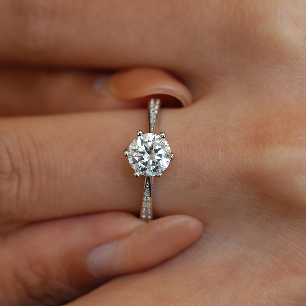 White Gold Ring for Women Diamond Moissanite Rings Six-Claw Classic Crown Proposal Platinum Fine Jewelry