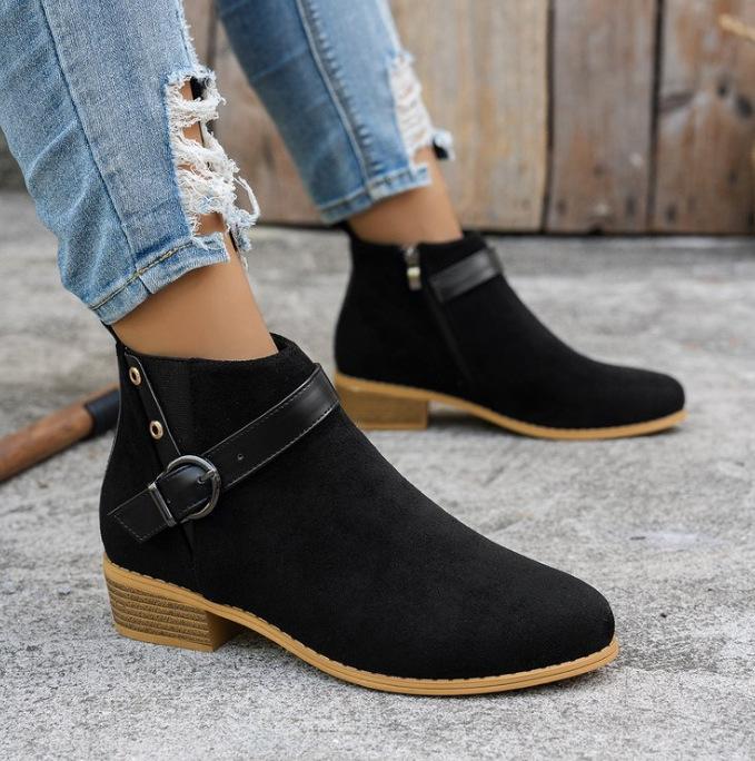 Foreign trade large size short Martin boots women's autumn and winter new pointed square heel rear zipper tassel and ankle boots