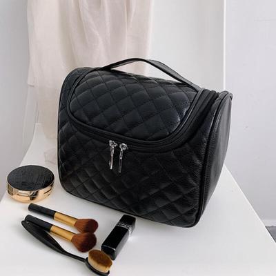 Quilted Makeup Pouch (Black)