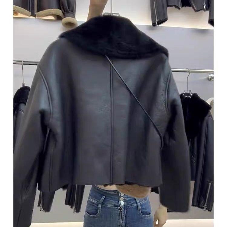 Short Motorcycle Suit Black Fur Integrated Lamb Wool Imitation Fur Jacket Women'S Autumn And Winter Leather Jacket Lapel Jacket