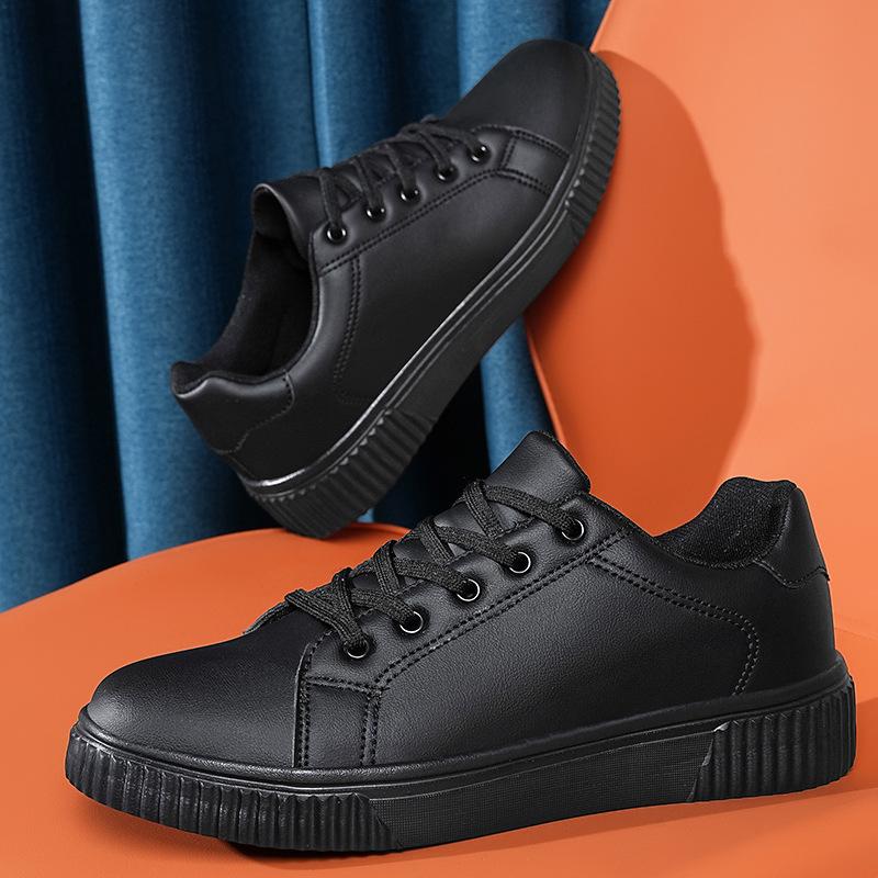 New Male Student Sports Shoes Men's Casual Shoes Waterproof and Non-slip Board Shoes Men's Size Shoes