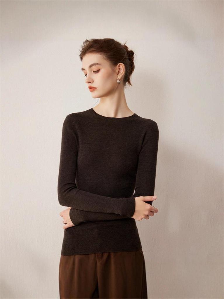2025 Autumn New Arrival: Korean Style Slim Fit Ladies' Striped Wool Sweater with Round Neck