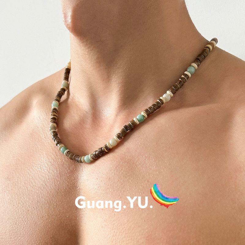 

Guangyu Bohemia Coconut Shell Beaded Necklace for Men Trendy Summer Niche Style Vacation Style Stylish Ornament Emerald Greenstone
