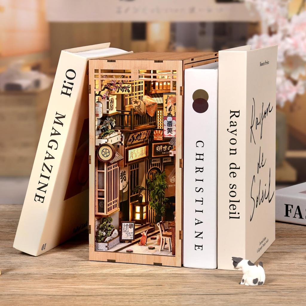 CRESYMME Miniature House Dollhouse Book Nook Kit Wooden DIY 3D Hobby Handmade (Cat Waiting Alley)