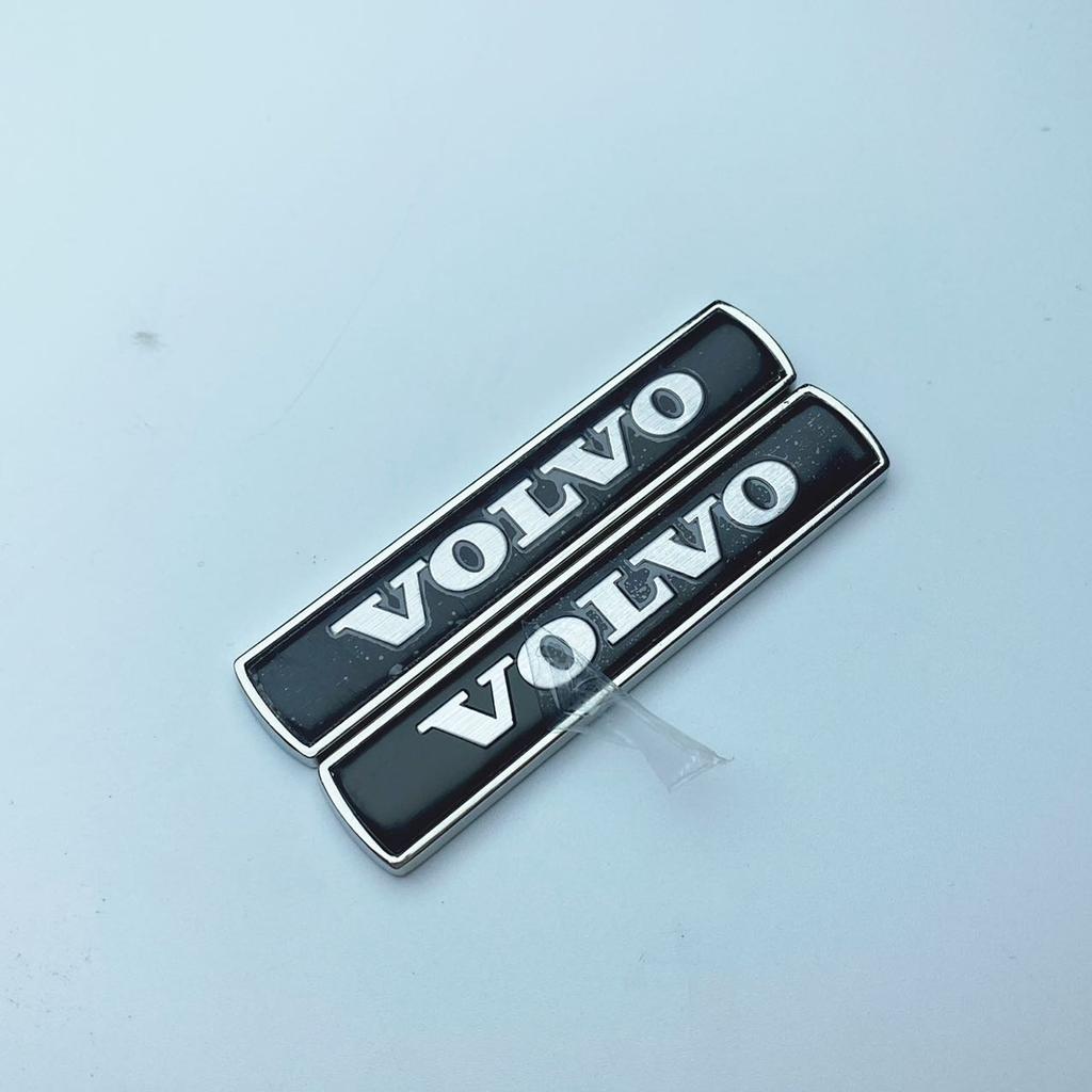 Dekorace 2 kusů kovového bočního znaku na blatník automobilu je vhodná pro Volvo S900LXC60XC90V90XC40 nový zadní znak nálepka.