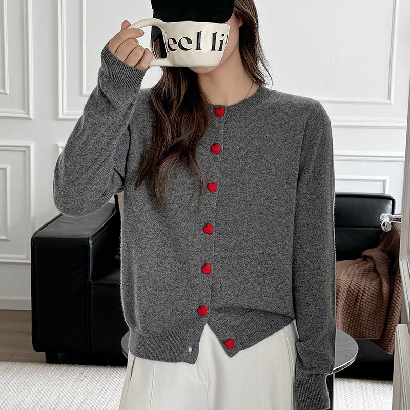 Korean Style Autumn/Winter Heart Button 100% Wool Cardigan for Women – Round Neck Versatile Sweater Coat