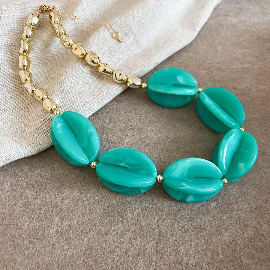 Colorful Summer Acrylic Bead Necklace – Simple, Fashionable, High-End Clavicle Jewelry