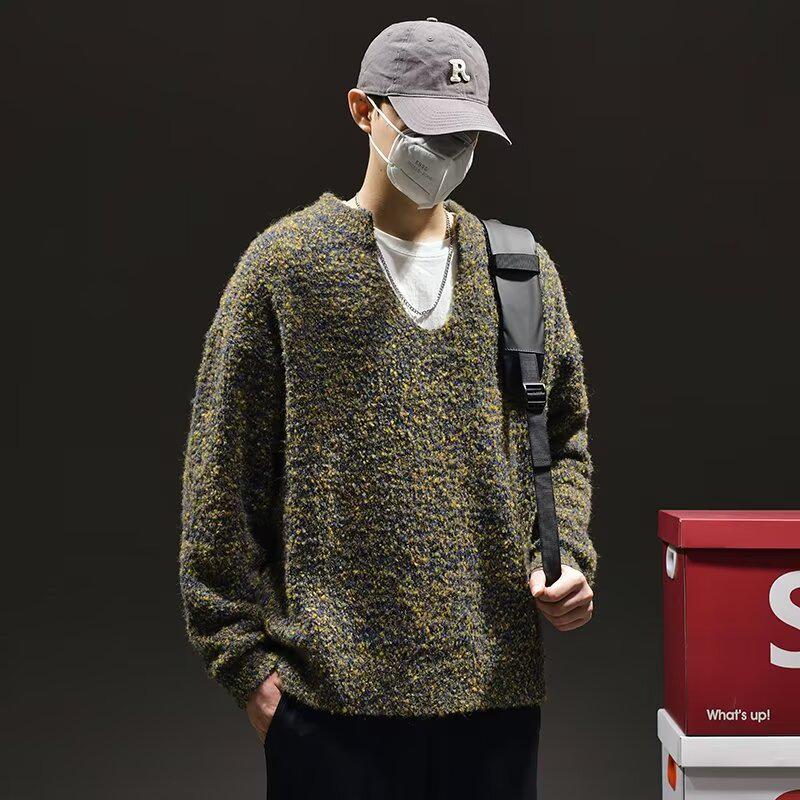 Retro Moss Green V-neck Loose Sweater for Men - Korean Style