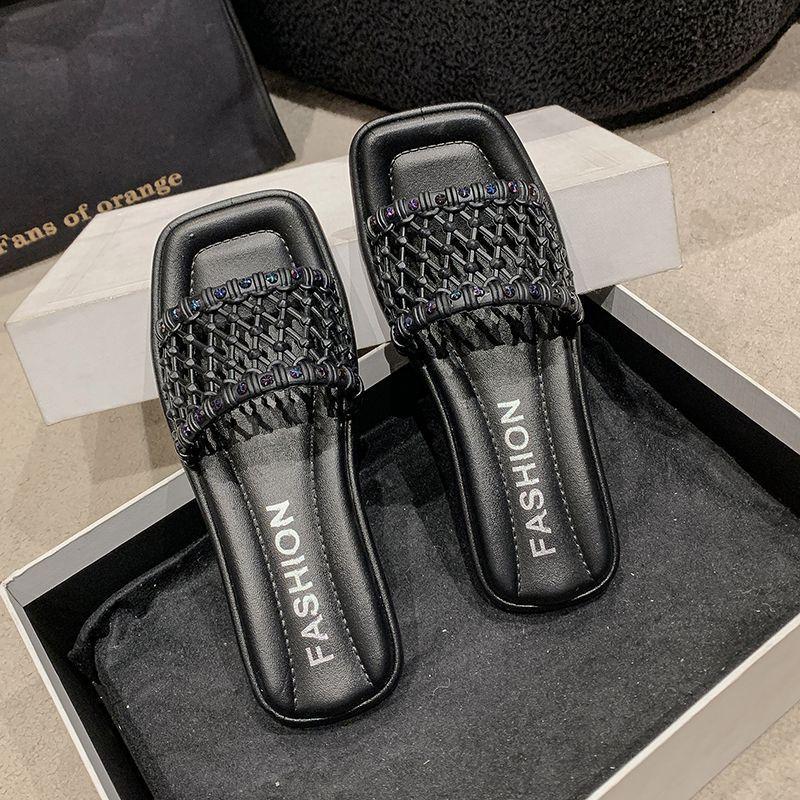 Woven Skirt, Sandals, Flat French Sandals, Fashion and High-end Slippers for Women's 2025 Summer New Models