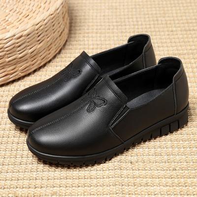 Moda Nowa Wiosna Miękka Podeszwa Matka Czarne Pojedyncze Buty Skórzane Antypoślizgowe Casual Wygodne Średniego Wieku Damskie Płaskie Buty Damskie Trampki