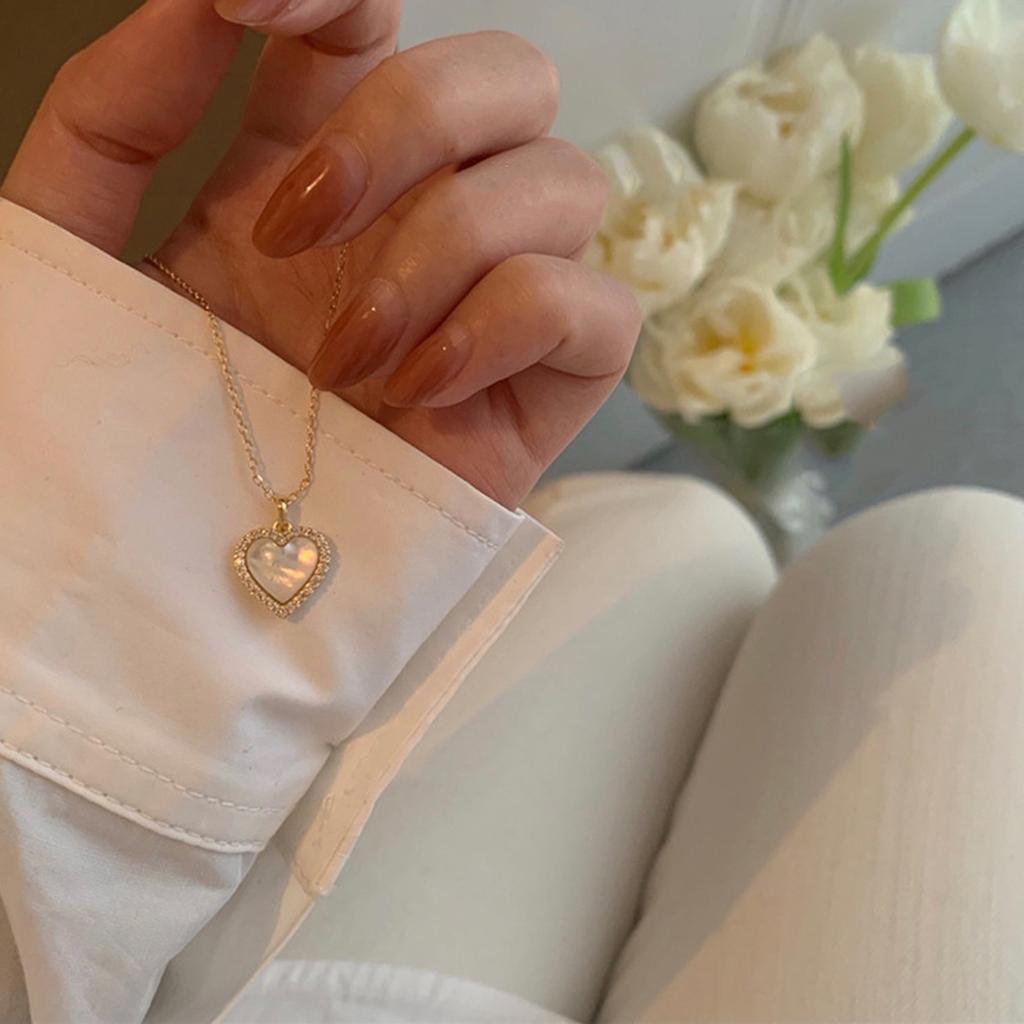 Heart Pendant Necklace Opal Heart Shape Clavicle Necklace Adjustable Length Alloy Pendant Necklace for All Neck Sizes A