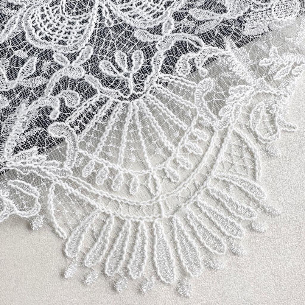 Weißes wasserlösliches Spitzen hohles Mesh-Strand Stickerei Patch Hochzeitskleid Ausschnitt Dekoration Vorderkragen Stoffaufkleber Zubehör