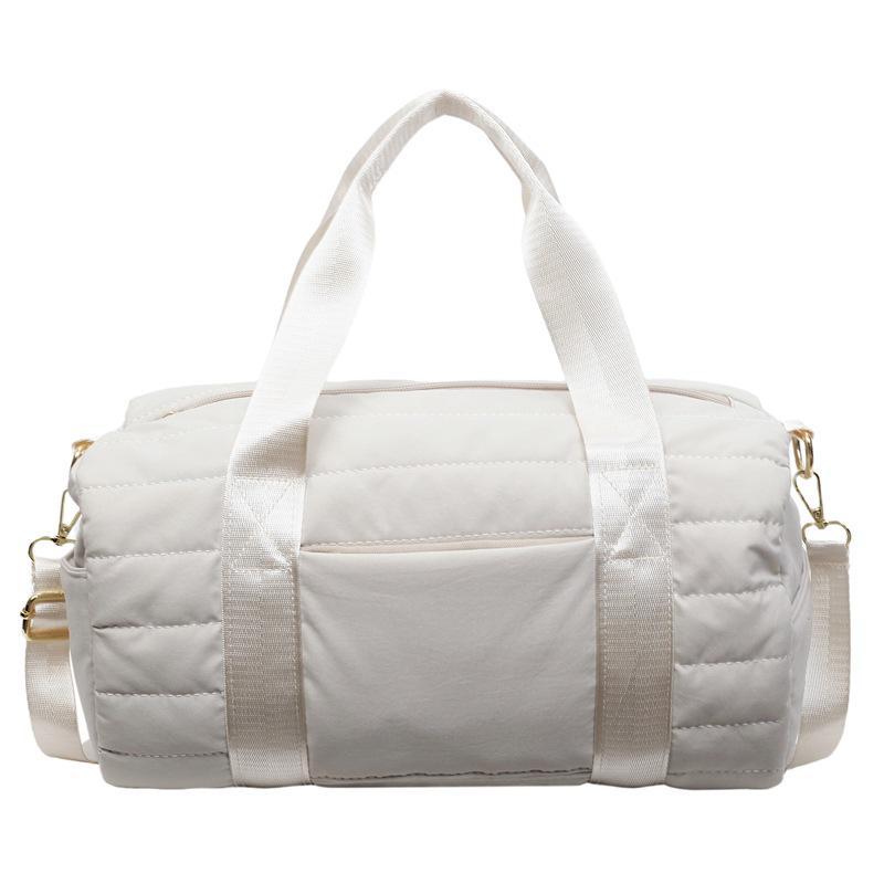 Large-Capacity Quilted Plaid Travel Bag for Outings and Sports