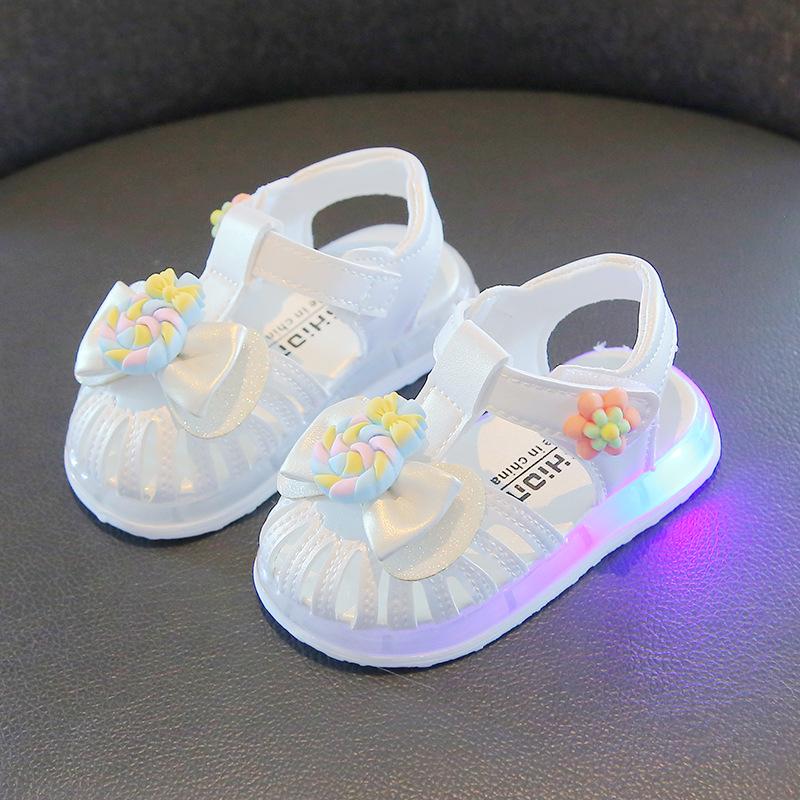 

Летние детские сандалии с мягкой подошвой и подсветкой для девочек, возраст 1-2 года Size 20: Inner Length 14cm белый