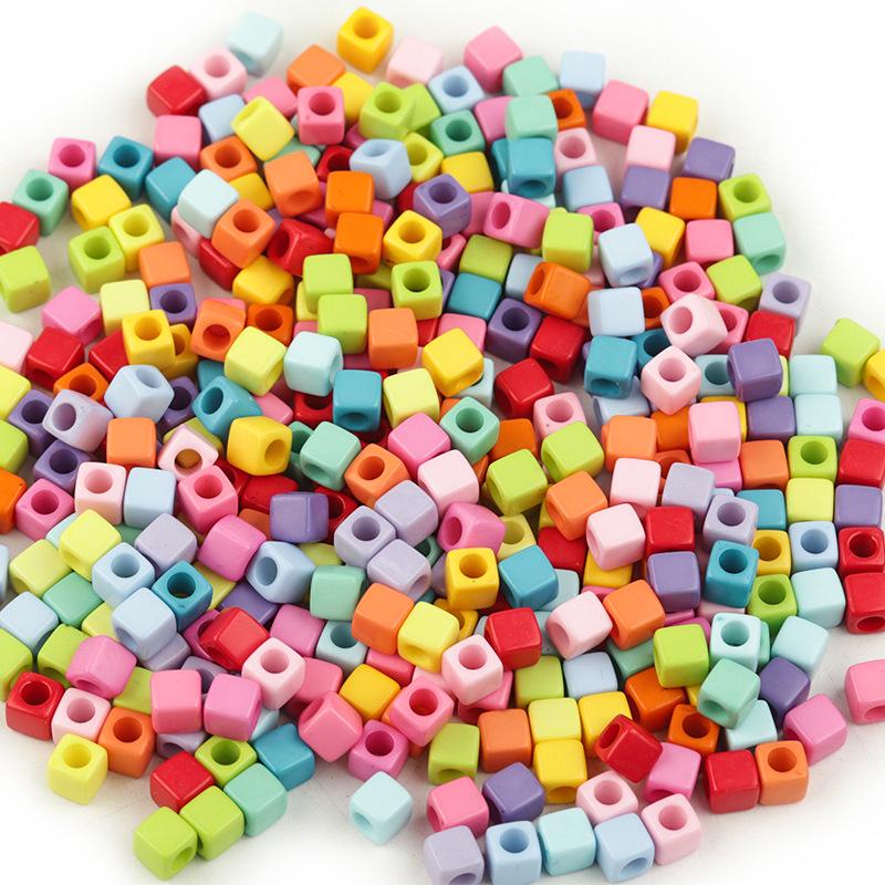 100-Pack Acrylic Square Beads: Solid Color, Large Hole for DIY Colorful Beading Projects