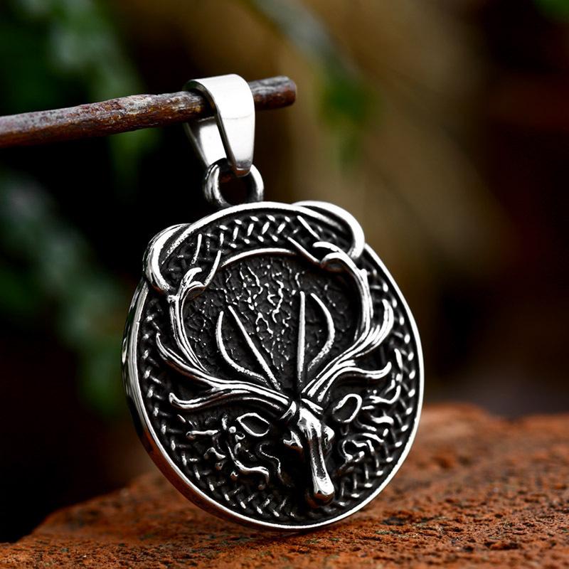 Iron Warrior New Viking Pendant Retro Elk Necklace Jewelry