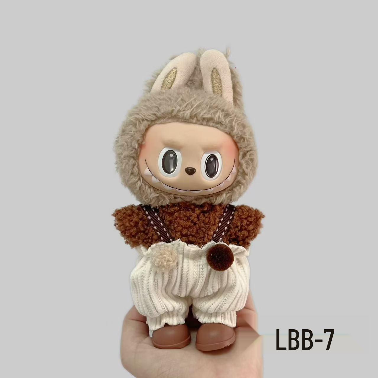 

Набор плюшевых виниловых кукол Labubu 17 см: Первое и второе поколение со сменной одеждой и аксессуарами