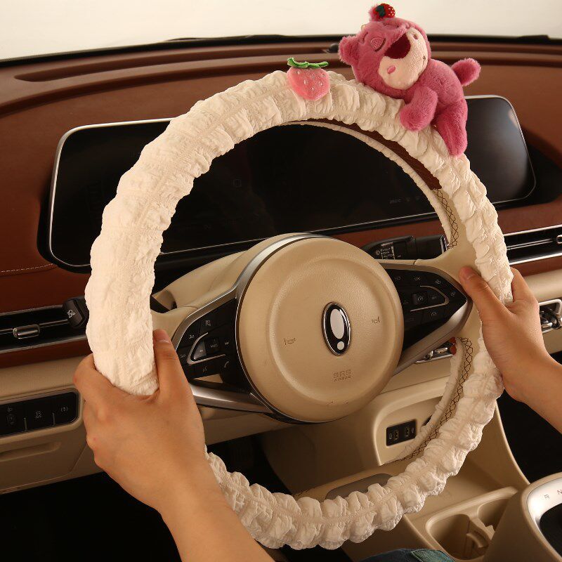Car Steering Wheel Cover for All Seasons, Cute Pink Z Strawberry Bear, Women's Sweat-Absorbent D-Shaped Handlebar Cover, Women's Winter Model