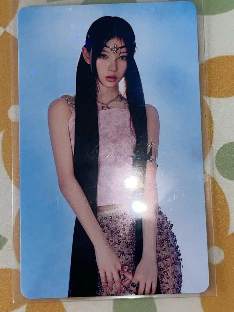 ILLIT Mocha Weavers Bomb Japan Night Japan Poka Photocard