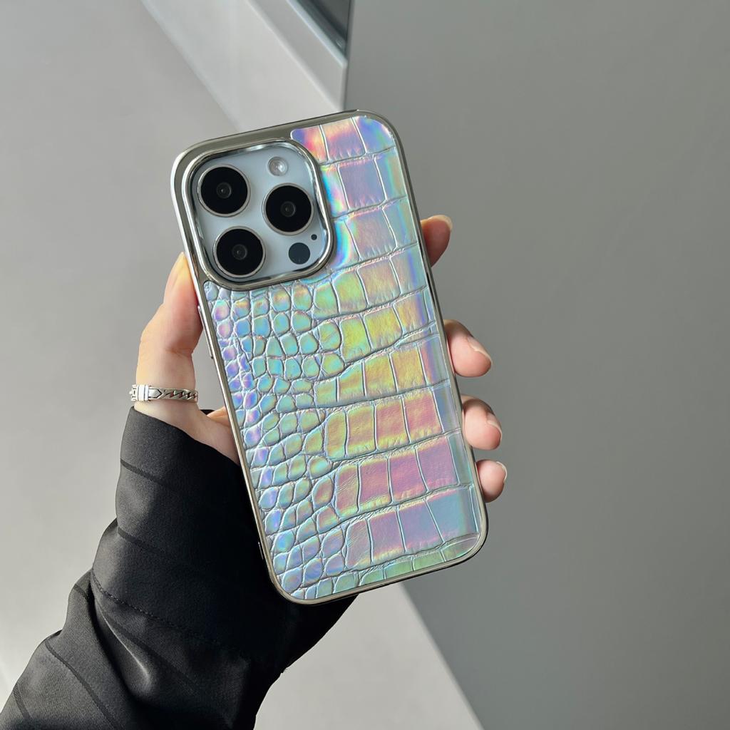 Detta är ett bländande elektropläterat telefonfodral med krokodillädermönster för IPhone15Promax och ett stötskyddande skyddsfodral för Apple 14