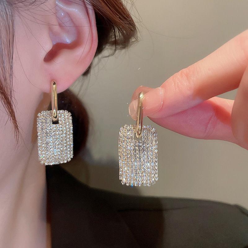 925 Silver Geometric Diamond Earrings: Exquisite Trendy Design for Women