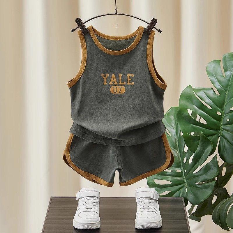 

Безрукавка для хлопчика. Шорти. Комплект літнього одягу. Дитячий літній стиль 100