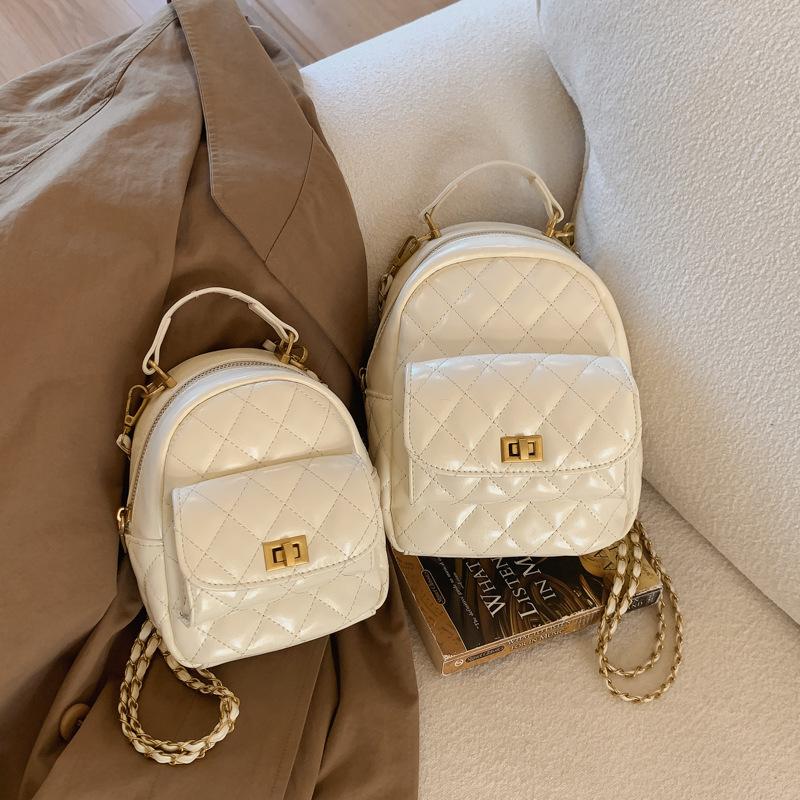 

Korean version of fashion diamond chain bag women s new fashion niche backpack commuter bag simple handbag Small style белый