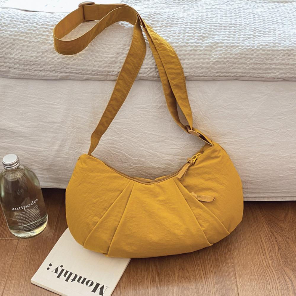 Korean Style Nylon Shoulder Bag Lightweight Sports Messenger Bag Zipper Dumpling Bag Male/Female