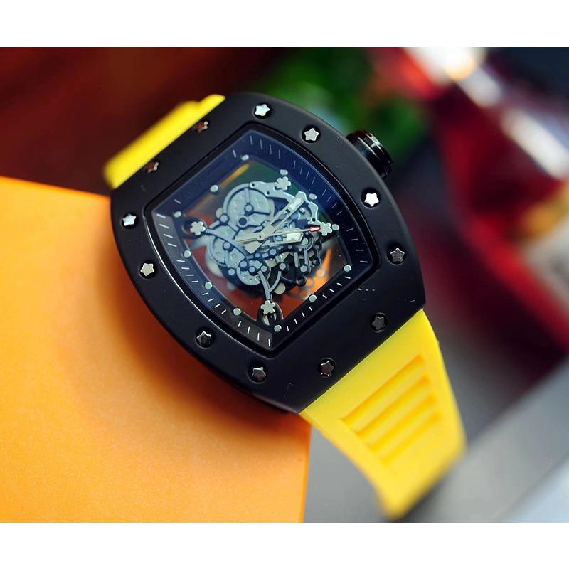 Montre ajourée, Richard Thoroughly, montre universelle pour hommes et femmes