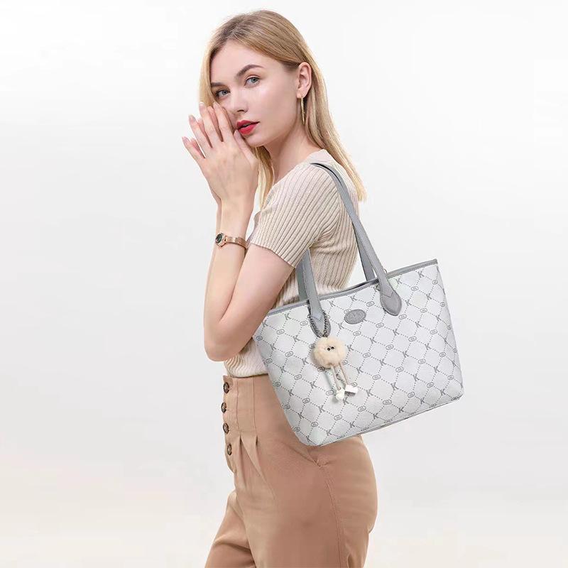 Bolsa Tote Grande Capacidade Feminina Verão Sacola de Compras Nova Bolsa de Mão Nicho para Ir ao Trabalho Senso de Alto Padrão Bolsa de Ombro