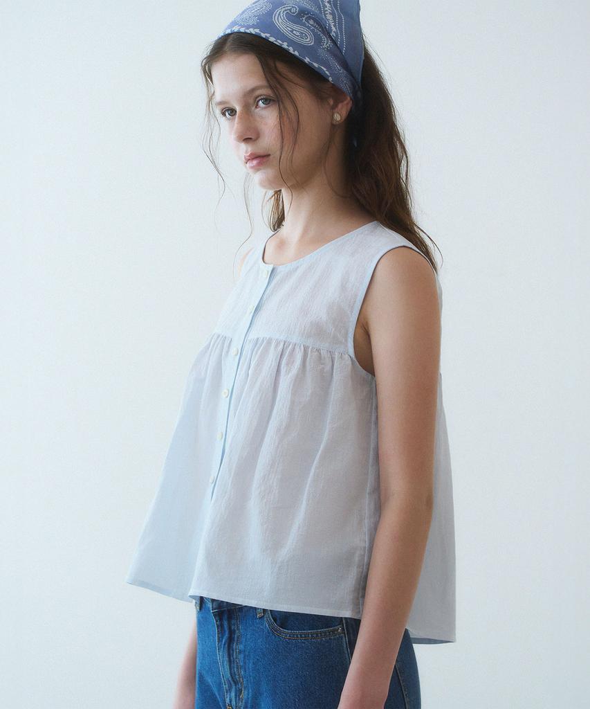 Hauseuobeupondeu Venice Shirring Sleeveless Blouse (Sky Blue)