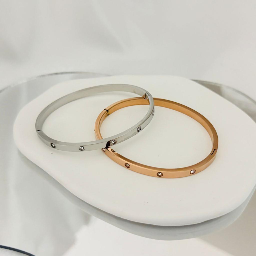 Vintage Leichter Luxus Armband Offen Oval Zehn Zirkonia Massives Armband Mode Neuer Stil