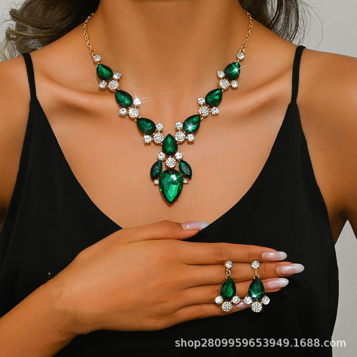 

Factory supply exaggerated red crystal water drop necklace earrings set, bridal wedding banquet 2446