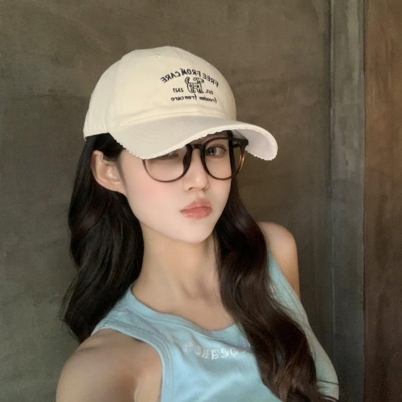 Spring and summer simple lace letter embroidery baseball cap versatile face small soft top curved brim cap