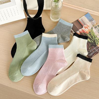 Damen Frühling Sommer Neuer Stil Trend Alle Aufbau Bequem Vertikal Doppel Nadel Mund Farbe Kurzer Schaft Baumwollsocken
