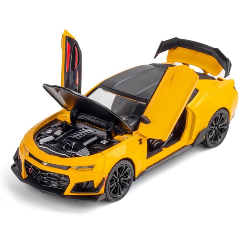 1/24 Alloy Die Cast Chevrolet Camaro Sports Car Model Toy Vehicle Simulation Sound Light Pull Back Collection Toys for Children Gifts