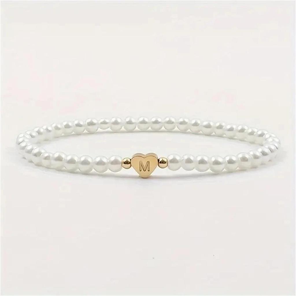 Elegant 26-Letter Heart Bracelet: Gold-Plated Copper, Pearls, Fashionable Luxury