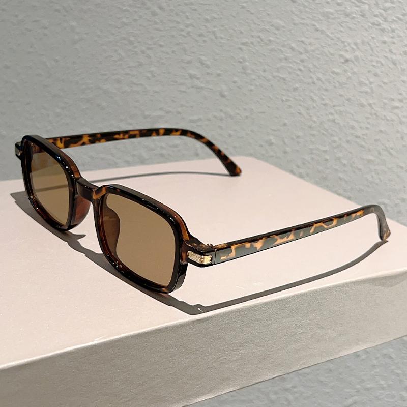 

Винтажные прямоугольные солнцезащитные очки Мужские Модные Разноцветные Уличные Повседневные Очки Женские Новые Модные Дизайнерские Солнцезащитные Очки as picture shows