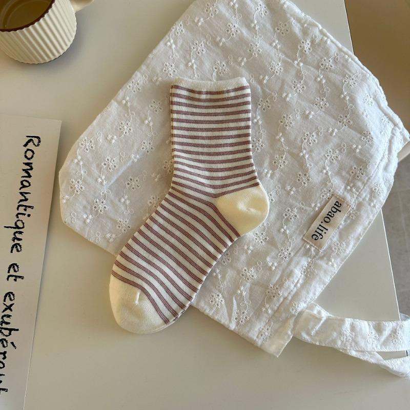 Women's New Spring and Summer Products Are All Striped Boneless In The Tube Pile Socks