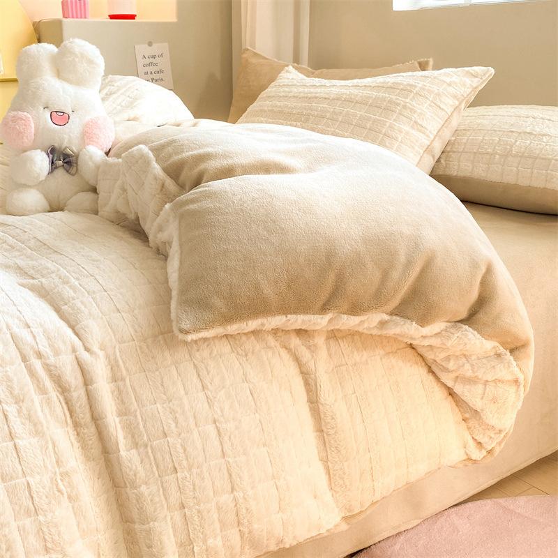 Rabbit Fleece Four-Piece Set, Thickened Milk Fleece Bed Sheet Quilt Cover, Coral Fleece Bed Three-Piece Set